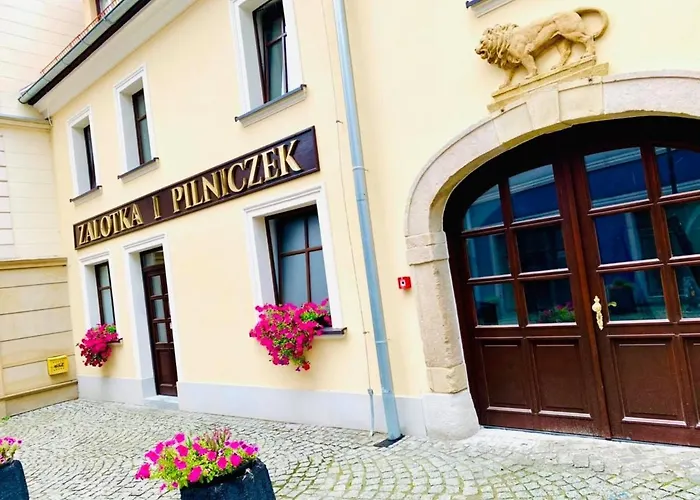 Apartament W Samym Sercu Miasta Z Darmowym Parkingiem Pod Zlotym Lwem -Hotel VI