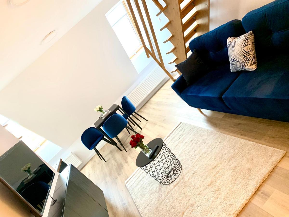 Apartment W Samym Sercu Miasta Z Darmowym Parkingiem Pod Zlotym Lwem -hotel Vi *
